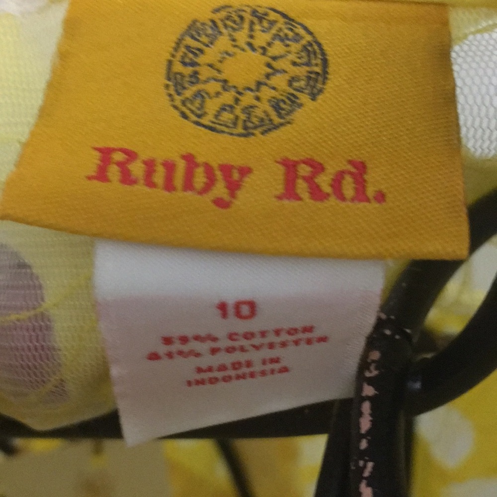 Ruby Rd top - Picture 2 of 3